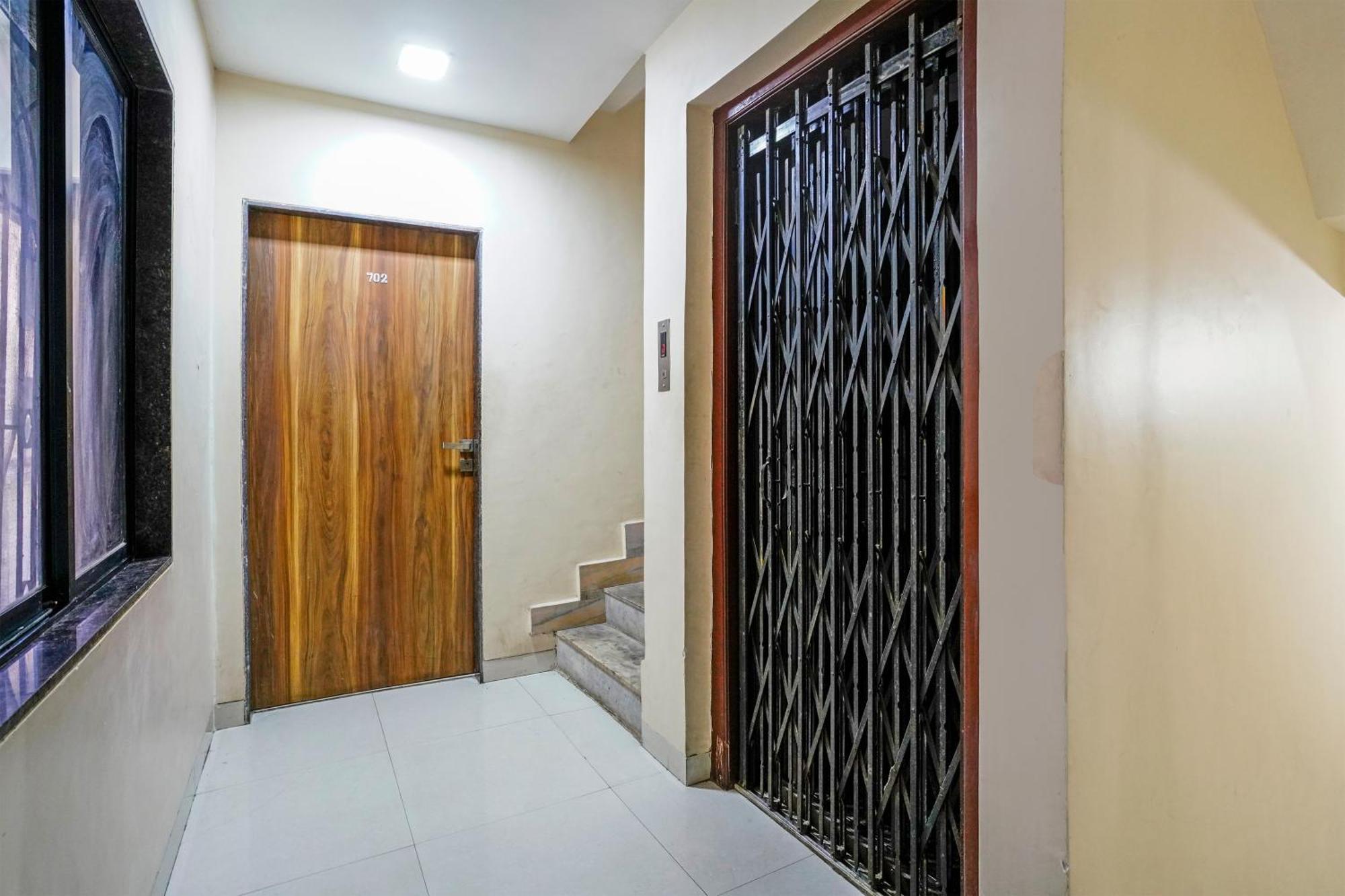 Hotel O Aishwarya Service Apartment นาวีมุมไบ ภายนอก รูปภาพ