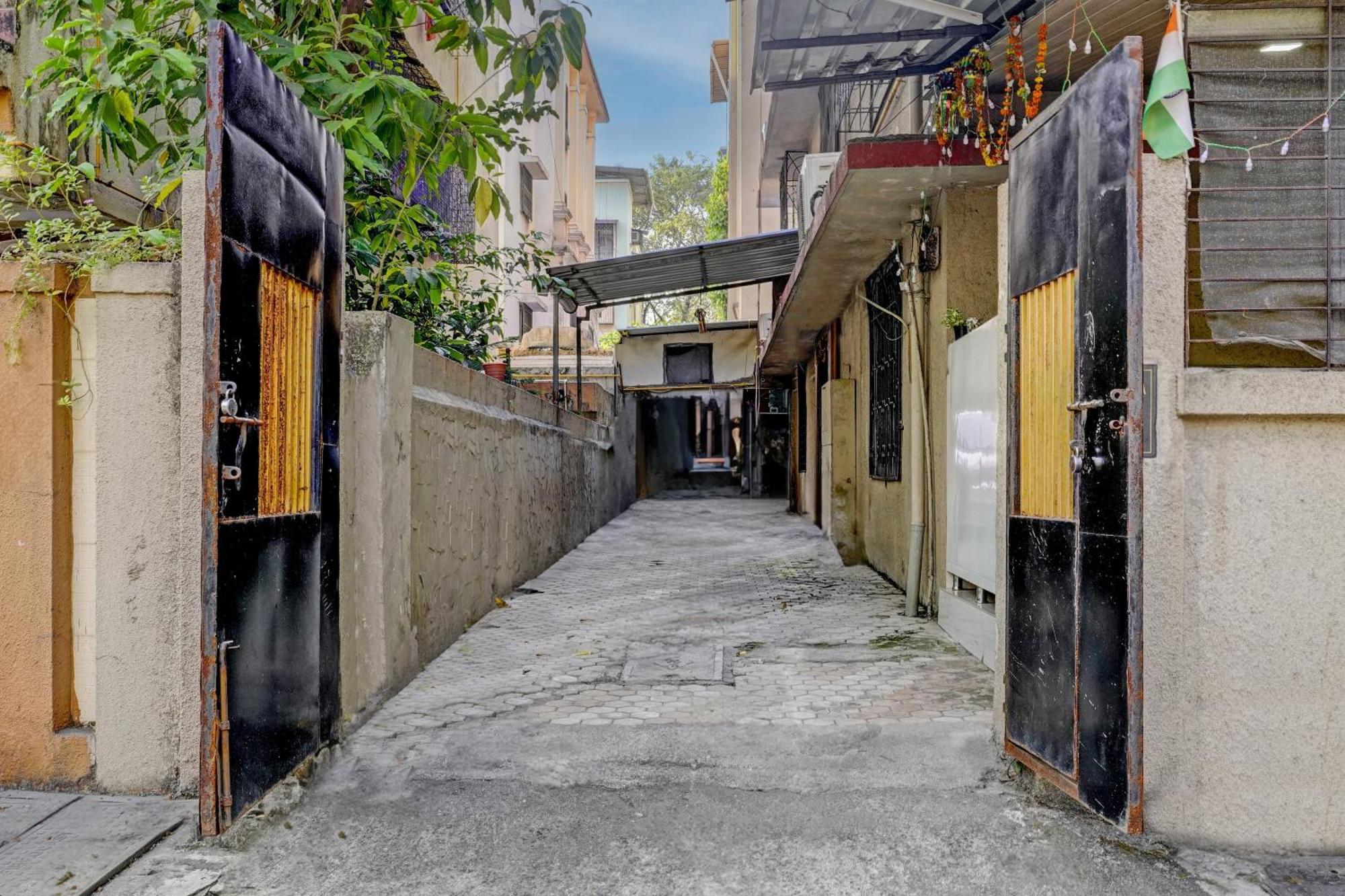 Hotel O Aishwarya Service Apartment นาวีมุมไบ ภายนอก รูปภาพ