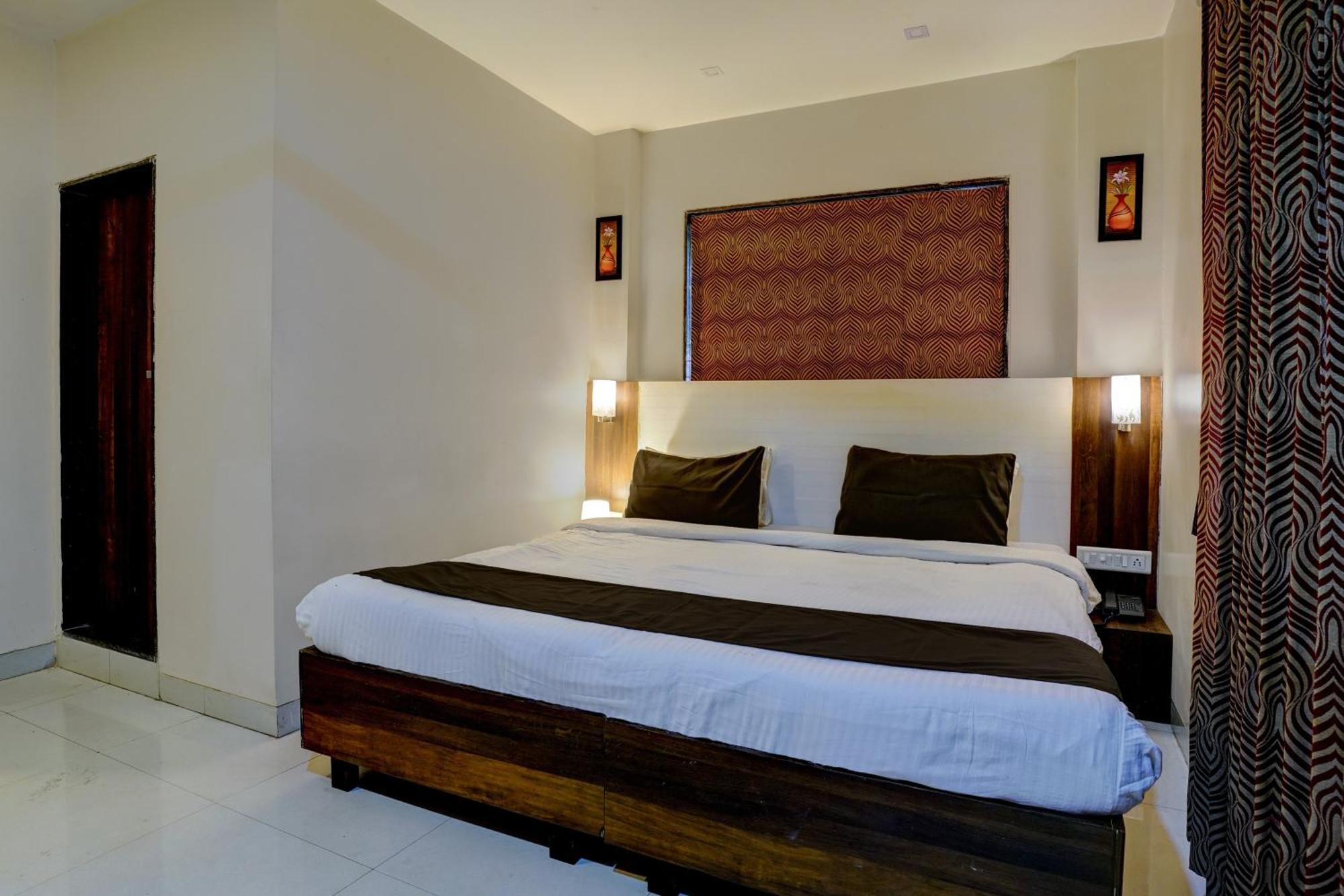 Hotel O Aishwarya Service Apartment นาวีมุมไบ ภายนอก รูปภาพ