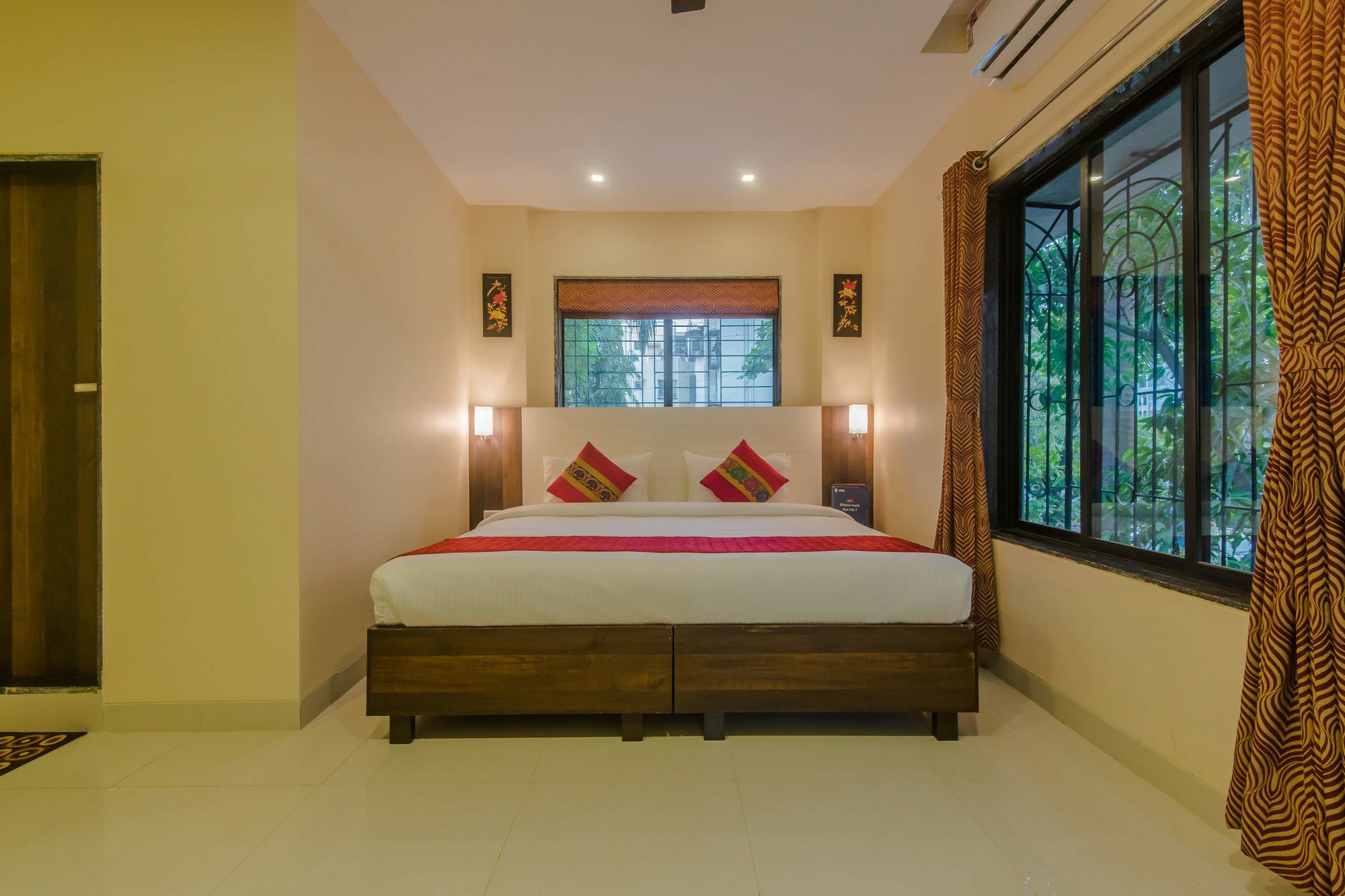 Hotel O Aishwarya Service Apartment นาวีมุมไบ ภายนอก รูปภาพ